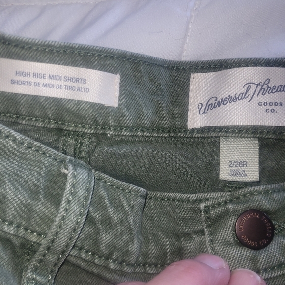 Universal Thread Olive Green High Rise Midi Shorts Sz.2 - Picture 2 of 4